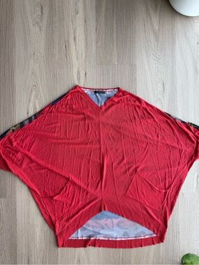 Red V-Neck Batwing Top With Cheetah Colorful Back- Zen